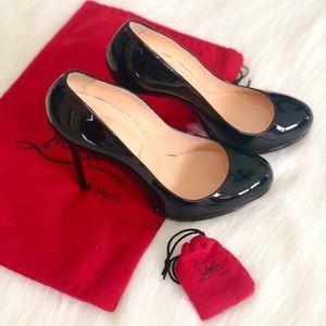 Christian Louboutin Size 9 Black Patent Leather